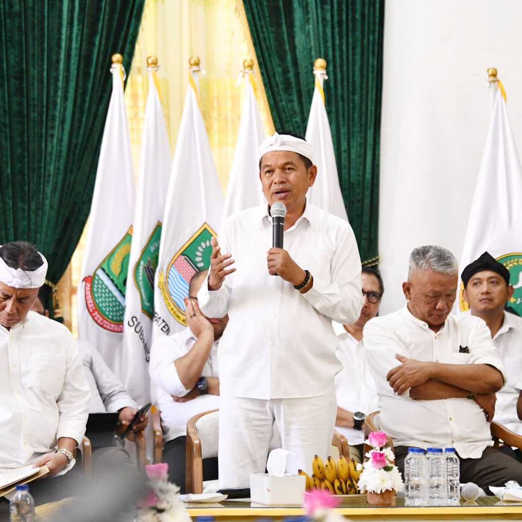 IMGDonec metus orci, malesuada et lectus vitae